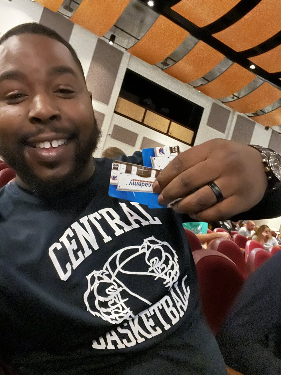 #ucpscoach2022 thank you for the gift cards. <a href="/UCPSNC/">Union County Public Schools</a> <a href="/UCPSNCAthletics/">UCPS NC Athletics</a> @CATACoachJay <a href="/AGHoulihan/">Andrew G. Houlihan</a>
