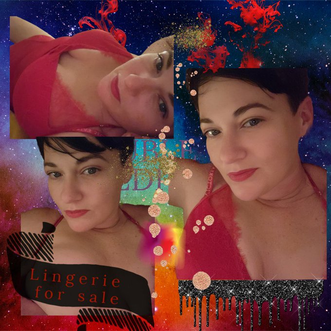 Check out KatNippy on All Things Worn https://t.co/FPUI1VNuOD https://t.co/rUKw0SxMl4<a href="/tag/skype"class="tags"><span>#skype</span></a>