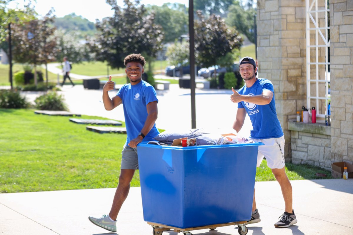 RockhurstU's tweet photo. Today’s the day!! Happy day 1 of move-in to our newest Hawks! 💙 https://t.co/b3fnAUx9c7