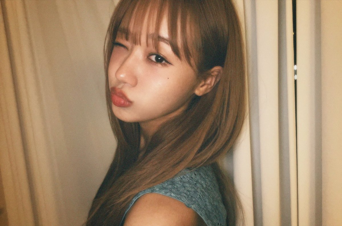 WekiMeki's tweet photo. 잘자키링🖤
#유정🌻 https://t.co/zfn3SR4Dbz