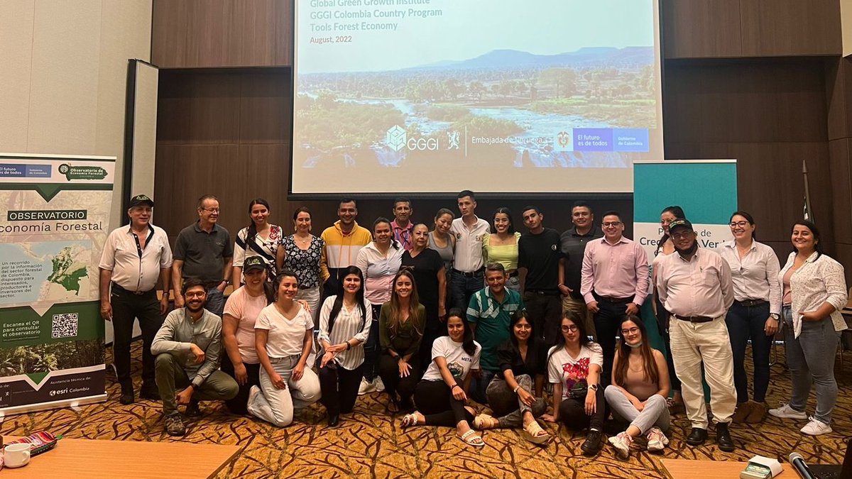 GGGICol's tweet photo. #MetaCreceVerde | ¡Fortalecimos las capacidades en #EconomíaForestal del Meta!
Agradecemos a los 3⃣5⃣ reps. de gob., entidades ambientales y aliadas por su interés en conocer y promover las herramientas creadas con @MinAmbienteCo, @ONFAndina y @NoruegaenCOL.🌳
#ColombiaCreceVerde https://t.co/GmDMsXXJB0
