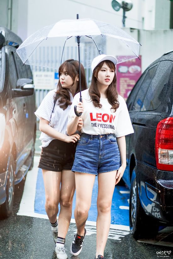heysiri_i_am's tweet photo. Happy Birthday to Kim Yewon, Jung Yerin & Bona ๐ฅณ๐ฅณ๐ฅณ
#0819
#YeSis
#Bona https://t.co/N2t1vk2kIx