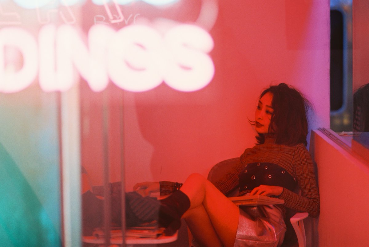 allyliyizhen's tweet photo. Music or Die
#PortraitVision #vibe #style #girls #color #fashion #highlife #slay #cool #chic #sony #antique #girlcrush #ootd #outfit #photography #allyliyizhen #モデル #styleinspo #cltblogger #chic #edgy #coolgirl #beauty #chill #model https://t.co/ekafeJ2Zzh