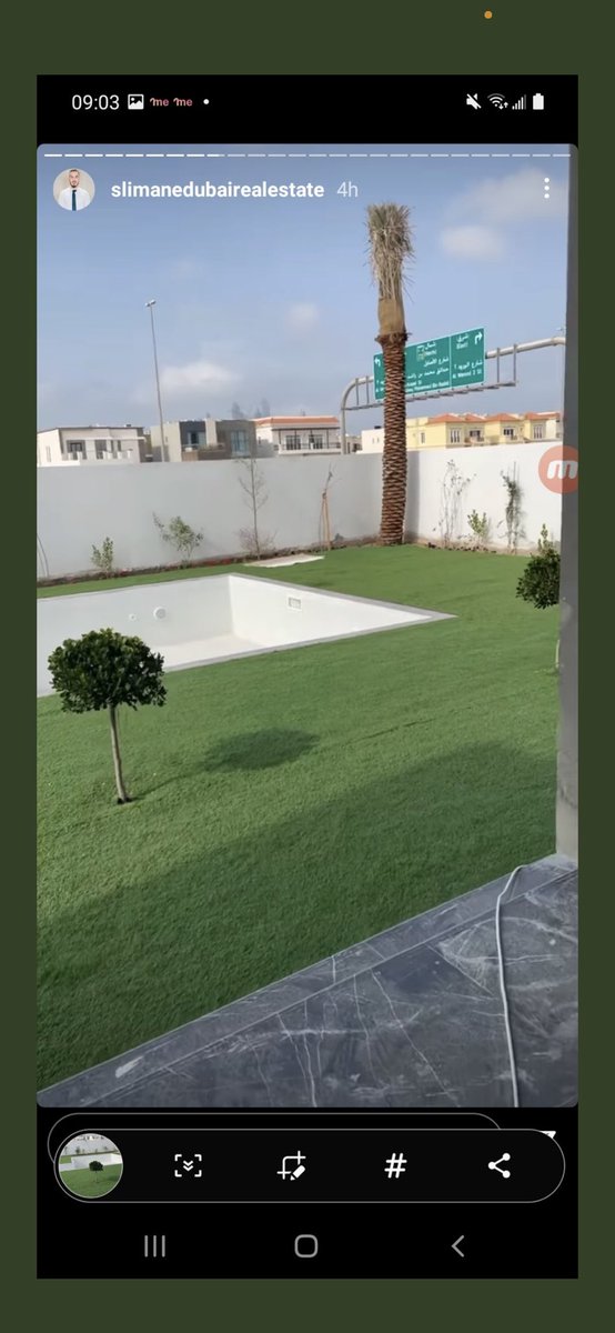 blatologue's tweet photo. @LL8lNejwf5xUn32 Je pense pas ke Vincent miclet, millionaire, achète une maison au bord d une autoroute 8 voies😂😂 https://t.co/Q1h8VPSL32