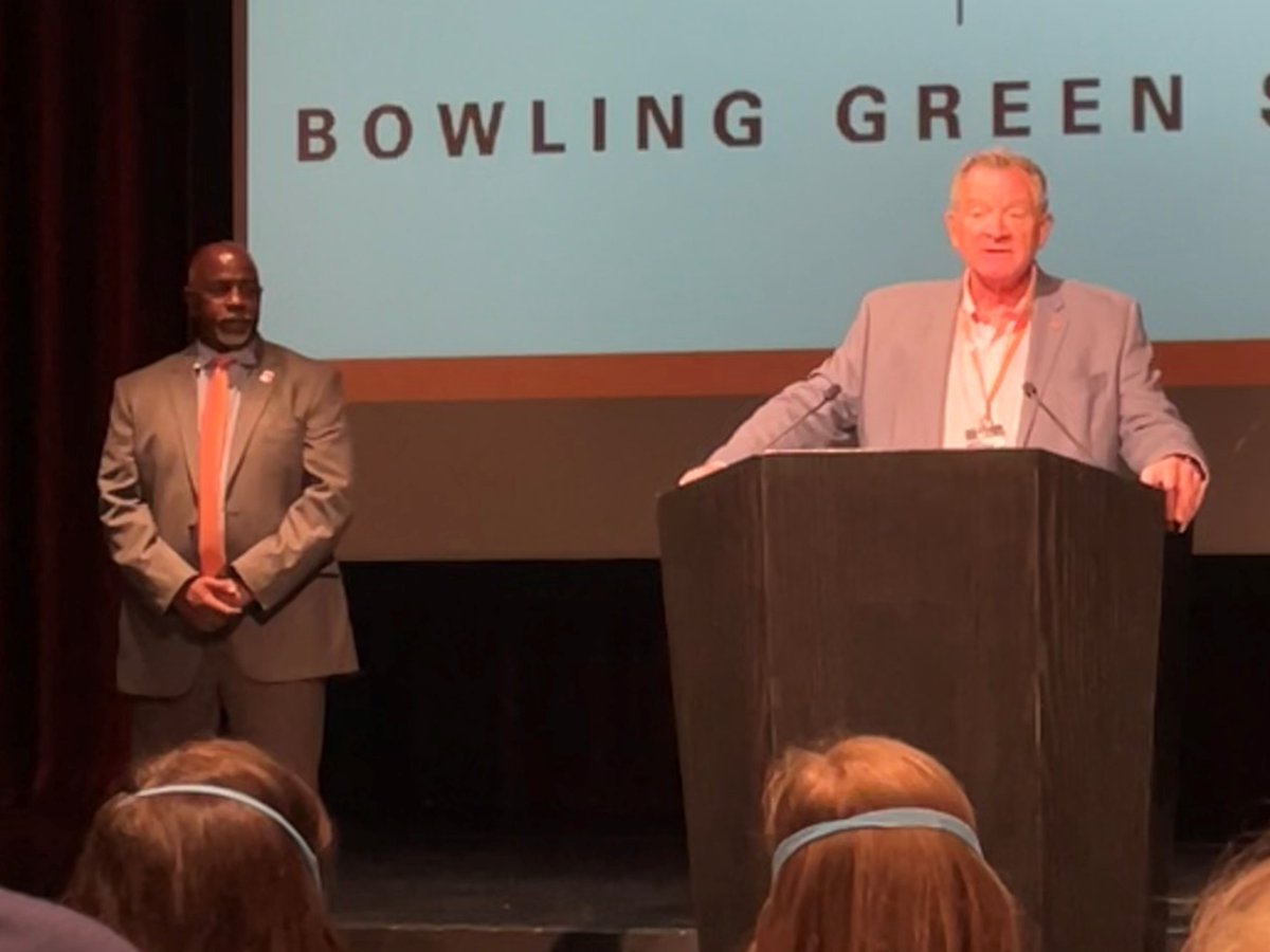 ArtSciBGSU's tweet photo. Thank you to @Pres_Rogers, @BGSUProvost, @DeanSchendel, and @ArtSciBGSU faculty and staff for participating in our Opening Day event. We're looking forward to an amazing 2022-23 academic year at #BGSU! https://t.co/EOIae4Cuvu