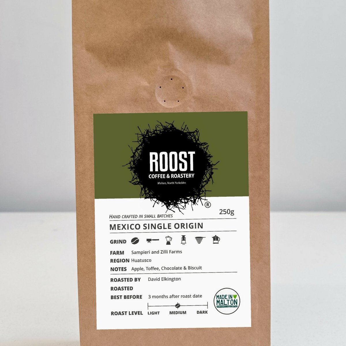 Roost_Coffee's tweet photo. ⭐️ NEW COFFEE ⭐️
MEXICO Sampieri
NOTES: Apple, Toffee, Chocolate & Biscuit
SCA: 84
Medium roast. Full body, with a crisp brightness.
https://t.co/RliIdUYIrX
#coffeelovers #roostcoffee #newbeans #specialitycoffee https://t.co/gamxohLy6k