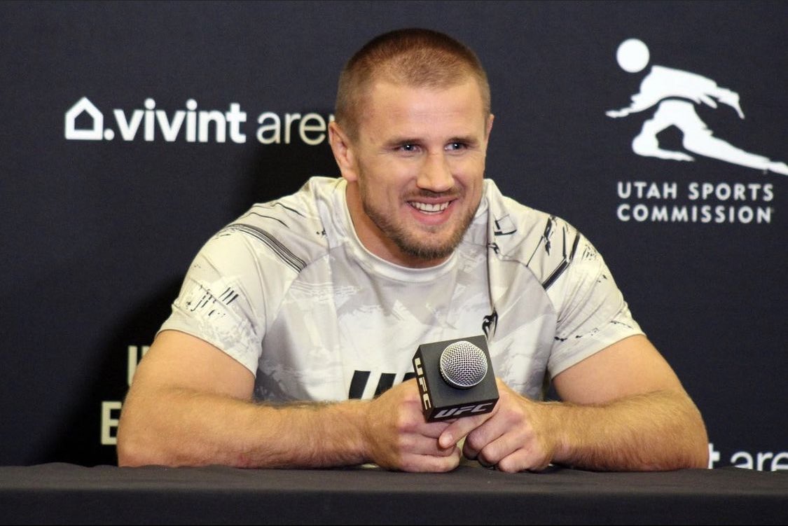 KongRomanov's tweet photo. Always on positive #UFC278 #ALEXANDR #KINGKONG #ROMANOV #MMA #BJJ #WRESTLING #GRAPPLING #POSITIVEPEOPLE #UFCFightPass https://t.co/52oBdrnmyF