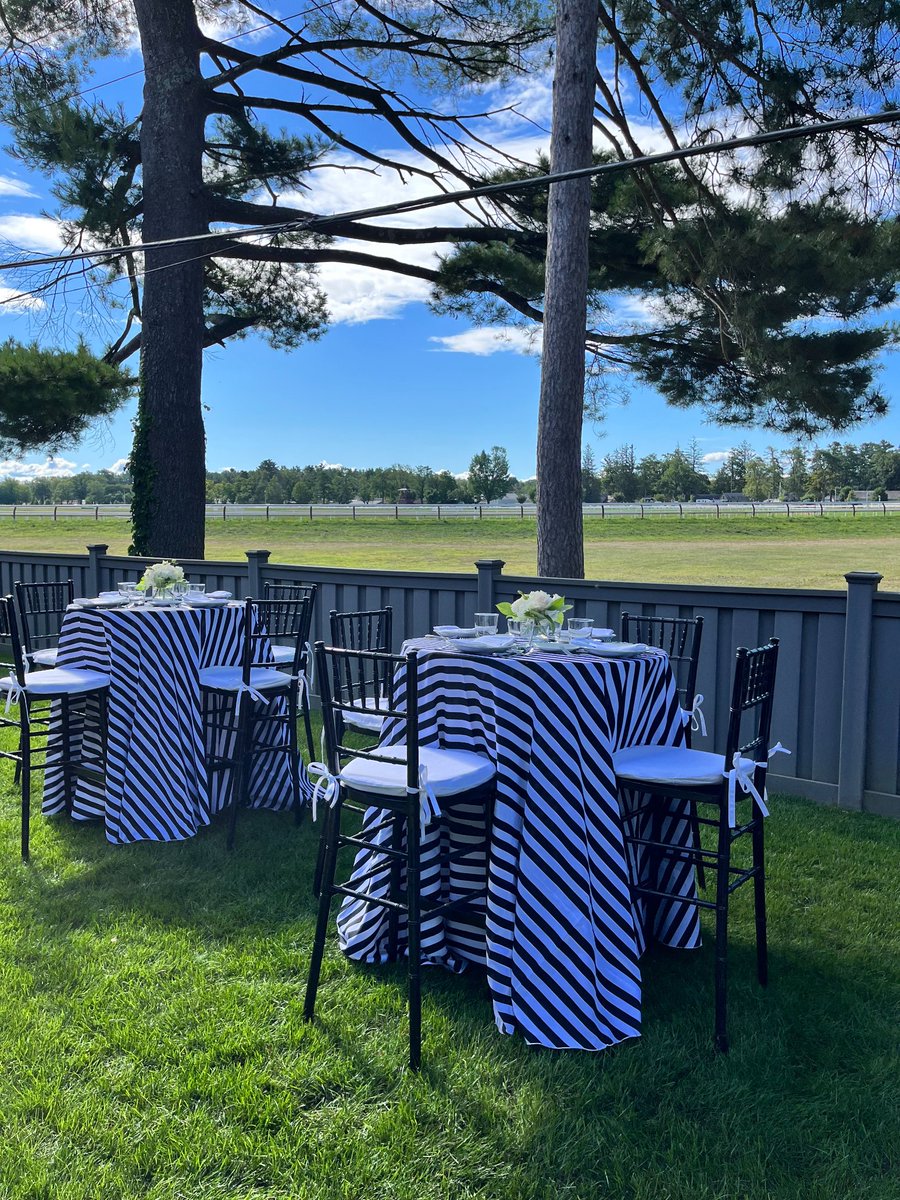 sentientjet's tweet image. Last weekend, Sentient Jet Card Owners enjoyed a private brunch by Celebrity Chef and Sentient Ambassador @bflay at his home overlooking the Oklahoma Training Track. [Pictured: President and CEO @andrewcollinst and team] #SentientJet #TBT