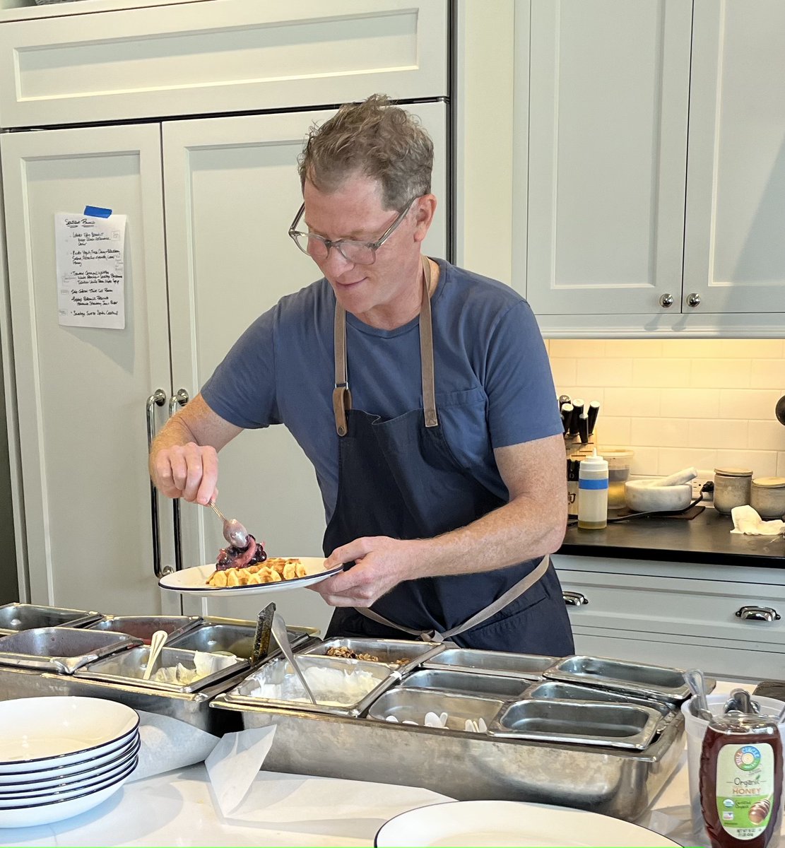 sentientjet's tweet image. Last weekend, Sentient Jet Card Owners enjoyed a private brunch by Celebrity Chef and Sentient Ambassador @bflay at his home overlooking the Oklahoma Training Track. [Pictured: President and CEO @andrewcollinst and team] #SentientJet #TBT