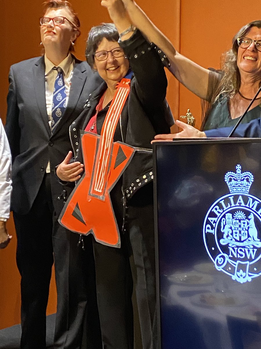 Is it Joan Jett? No wait, Joan Kirner? 

Is she with pop star Annie Lennox or PSA Organiser Anne Kennelly? 

YOU be the judge!

#Ernies