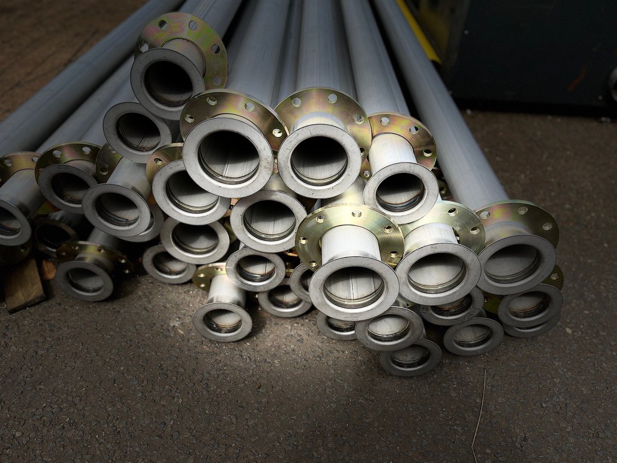 pims_solutions's tweet photo. Stainless Steel Pipes stored in the yard ready for the next job.
#stainlesssteel #pipework #energycentre #welder https://t.co/zqMJUyHuEy