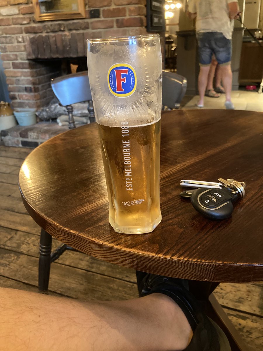 AlsyDaBass's tweet photo. Cheers all . #firstoftheday https://t.co/ey4jdBxsFV