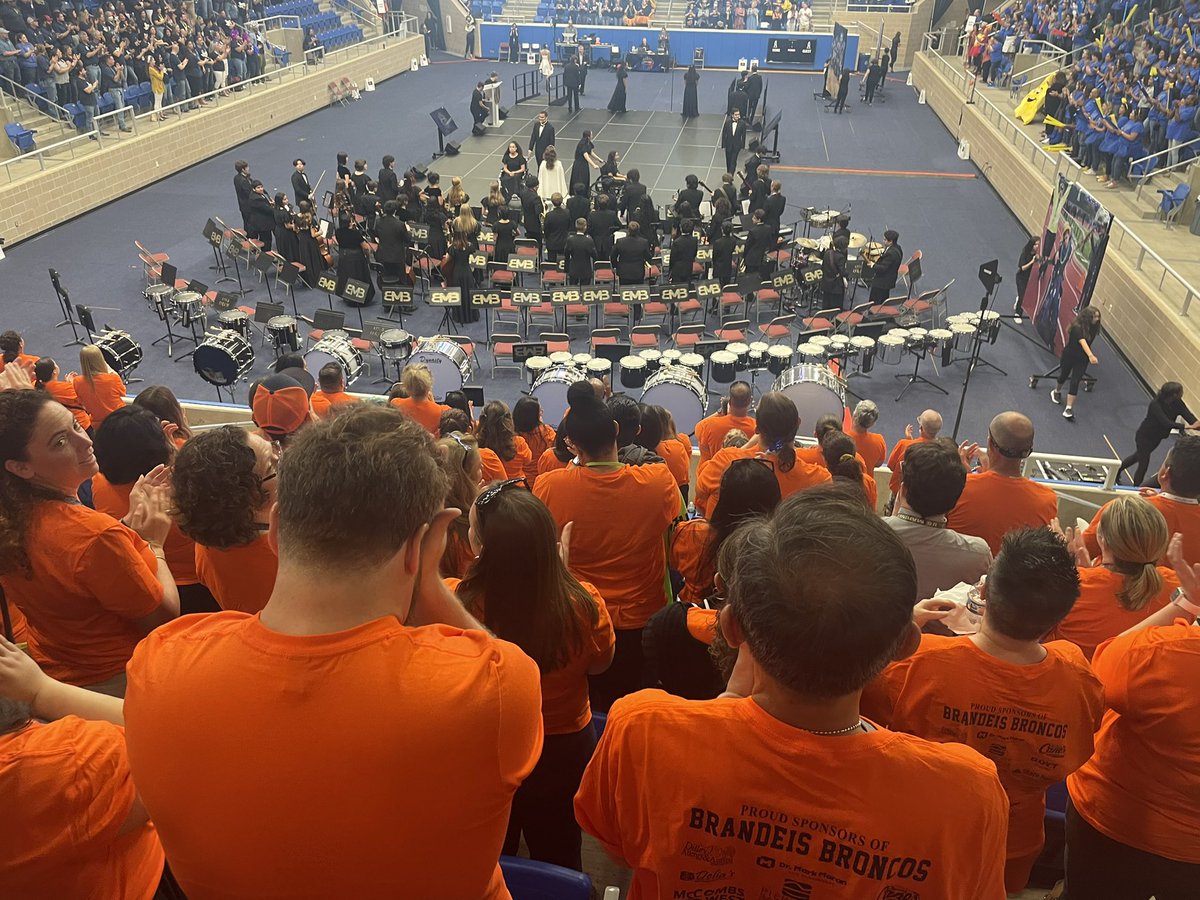 Brandeis pride in our district programs.  #NISDignited #NISDConvocation2022 @geriberger08