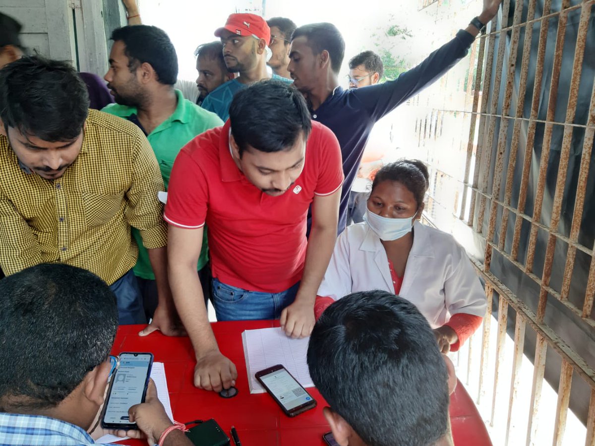 niamt_ranchi's tweet photo. A Camp of #Covid Vaccination Amrit Mahotsav - Free Precaution Dose to all central Govt. Employee is organised at NIAMT on 18.08.2022, 200 Employee and students were administered vaccine Shot.
#BoosterShots https://t.co/OuMdWnfDqe