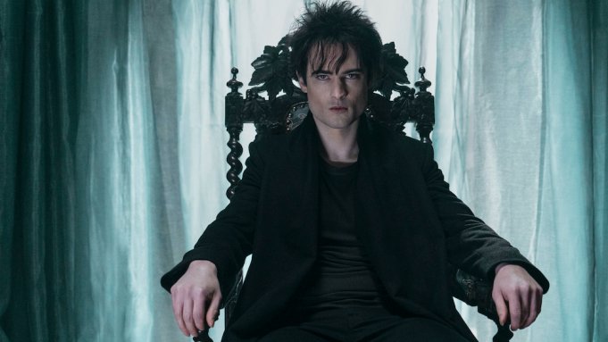 Netflix has just dropped a surprise "bonus" episode of #TheSandman featuring guest stars Sandra Oh, James McAvoy, David Tennant and Michael Sheen.

wp.me/pc8uak-1lBnqK