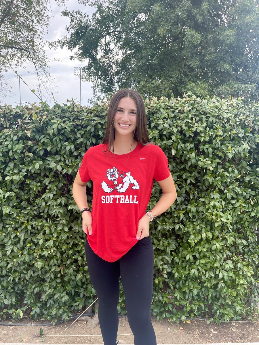 maddierey25's tweet photo. I’m so excited to announce that I will be continuing my academic and athlete career at Fresno State! It’s been a dream to play softball at the next level since I was little.I wanted to thank @StacyMayJohnson and @whitney_arion for a great visit yesterday. GO DOGS!! @FresnoStateSB https://t.co/gt14PLr1Tp