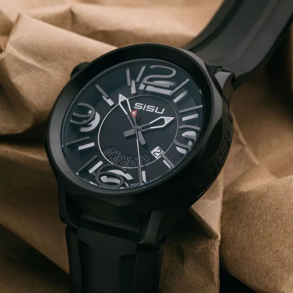 SISUwatch's tweet photo. Eclipsed. #SISUWatches https://t.co/ogdBPZjW9O https://t.co/PpEPVmuoIb