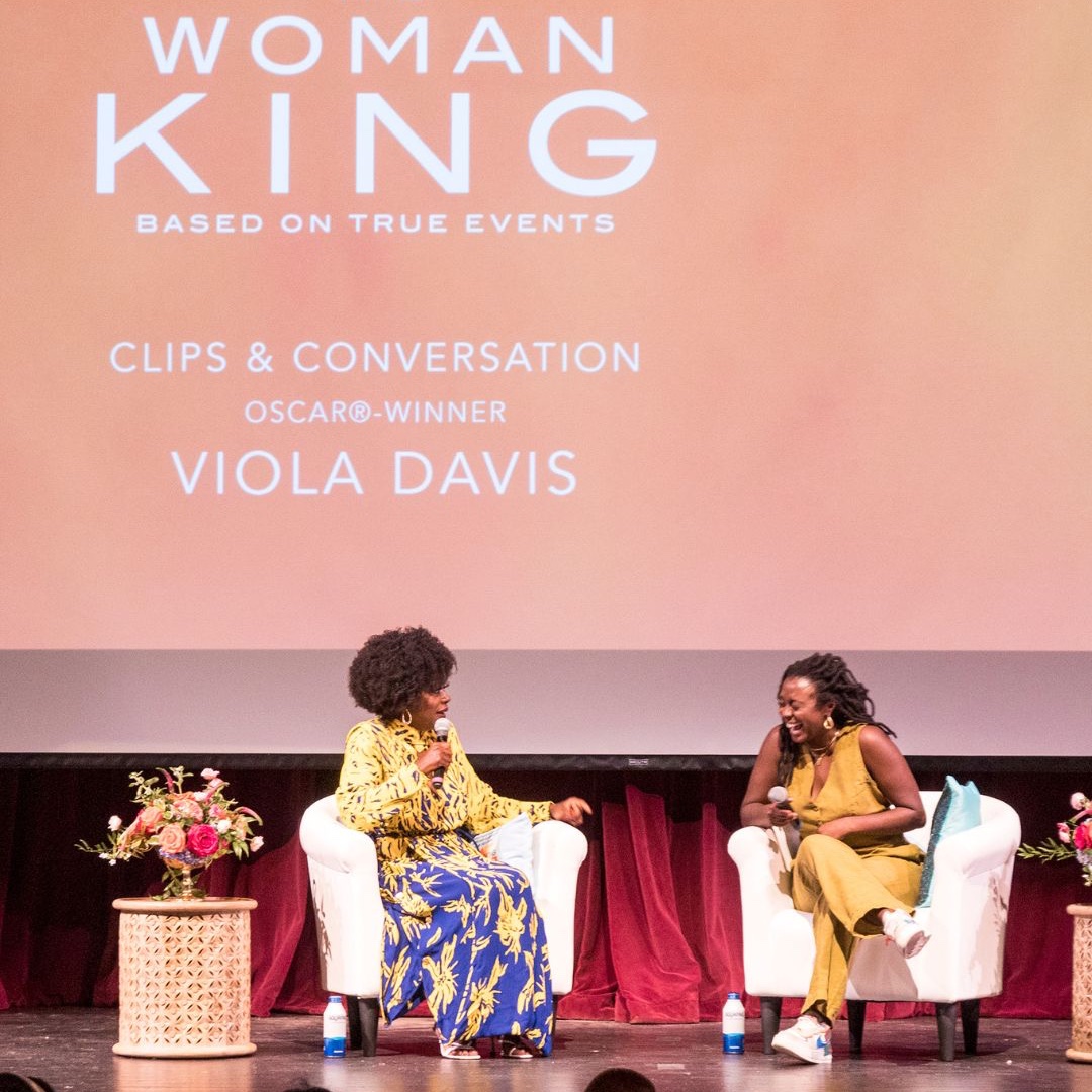 WomanKingMovie's tweet photo. #ThrowbackThursday to our leading lady @ViolaDavis captivating the audience at this year’s #MVAFF as she discussed #TheWomanKing, coming exclusively to movie theaters September 16.
📷: Bernard Fairclough https://t.co/hP5qiuBr7b