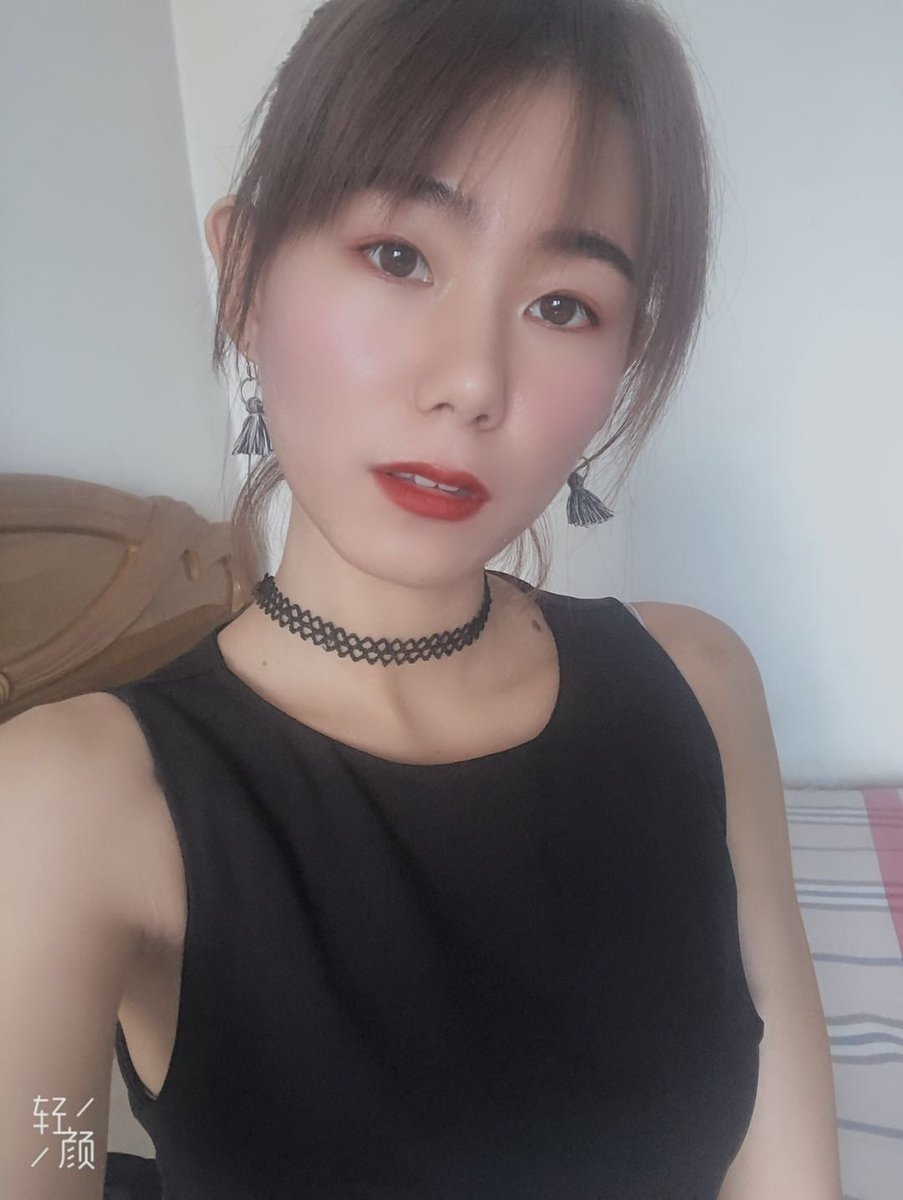 saobi__xx's tweet photo. 辽宁的，刚才给我点赞了，私信我一下！
你老婆我朋友认识！！！ https://t.co/xbd89uaKuF
