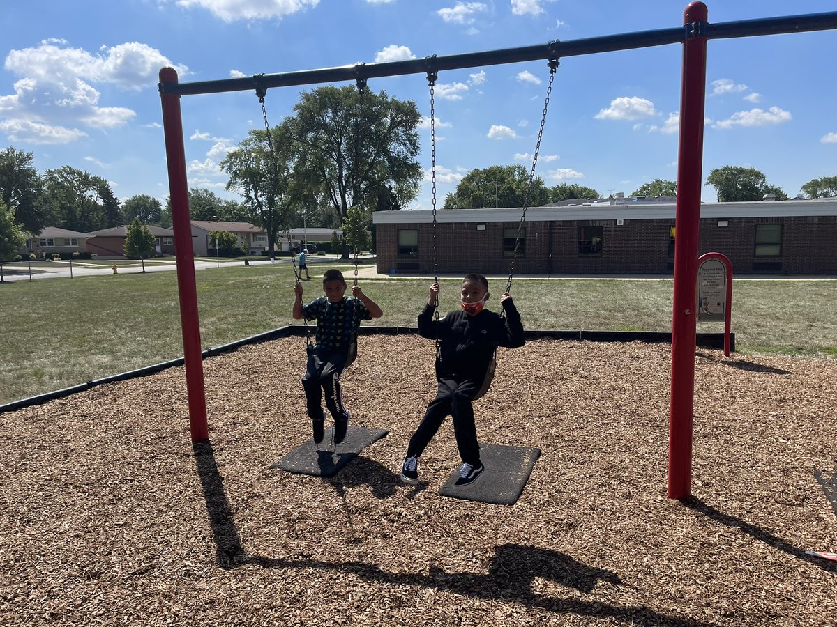 Swinging into a new year!😊 #ASD4ALL <a href="/lincolnasd4/">Lincoln School</a>