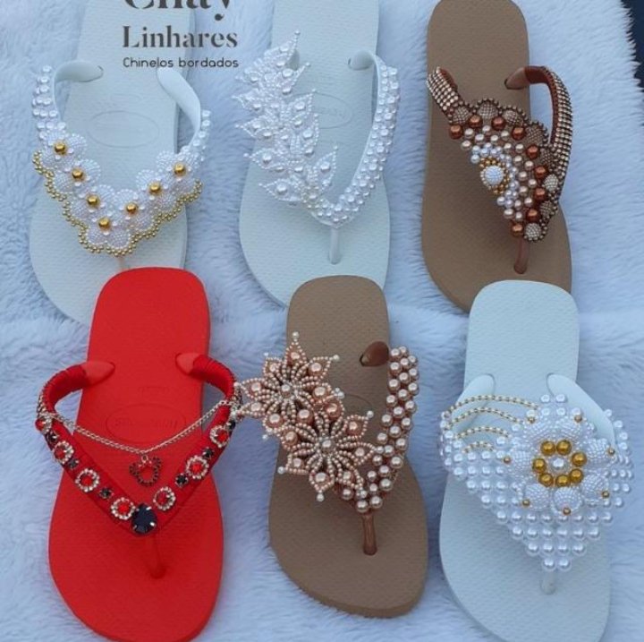 Thomasdthommy's tweet photo. Always be beautiful and lovely in your clothes 🥰. Pretty pearl shoes for you very beautiful women. 

Boutique de hiroshi- sur Afrikrea - https://hiroshi-.afrikrea.com/fr https://t.co/1XJNvVavV1