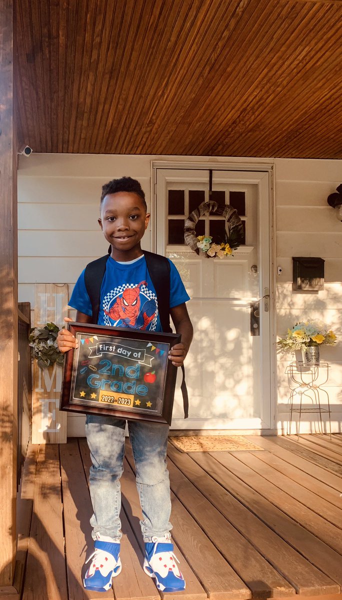 MREHGQ1's tweet photo. First Day of School Vibes
#prouddad #E3Does2ndGrade https://t.co/ZJ0vmiq5oP
