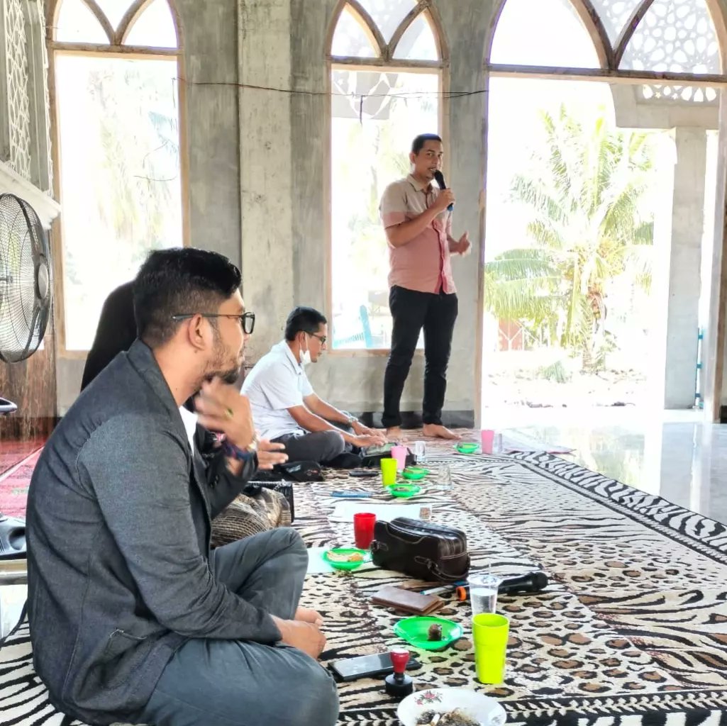H4lim's tweet photo. Sosialisasi Program Kampung Iklim (ProKlim) bersama Yayasan AGC dan Dinas Lingkungan Hidup dan Kehutanan Bireuen sebagai upaya Adaptasi dan Mitigasi Perubahan  Iklim di Desa Paya Aboe, Kec. Peusangan, Bireuen, Aceh 
#ProKlim 
#Iklim https://t.co/qseEbzl4CD