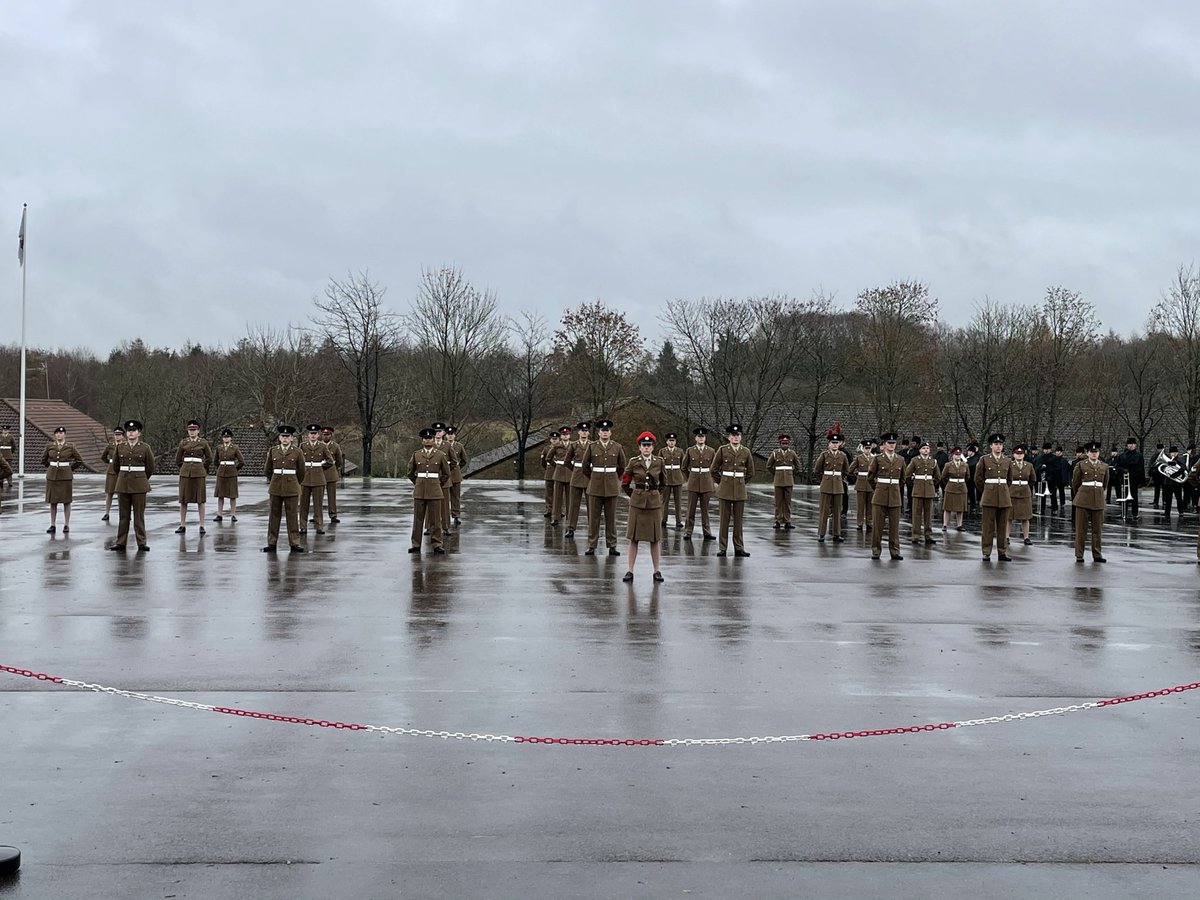 Berridge007's tweet photo. My Time at ATR W has come to an end. In the 3 Years I have been there I have seen over 800 Recruits pass of the Square in to the Feild Army as trained Soldiers. Loved my time in Winchester, not every day you can say you have helped shape the Future. Next Stop @11_EOD_Regiment https://t.co/WmwXlh8zuu