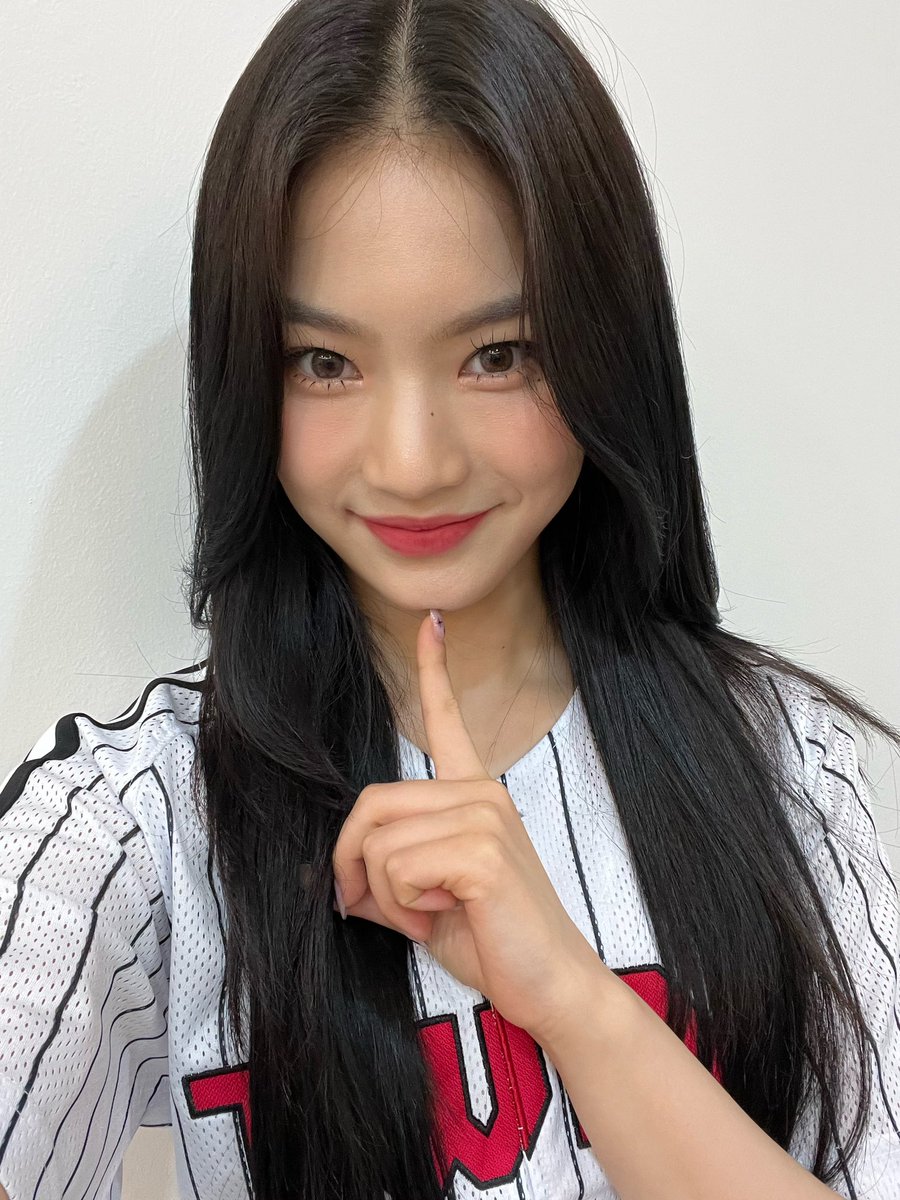 [220819] 1.52am kst 🐱💭 

- nyam 😀