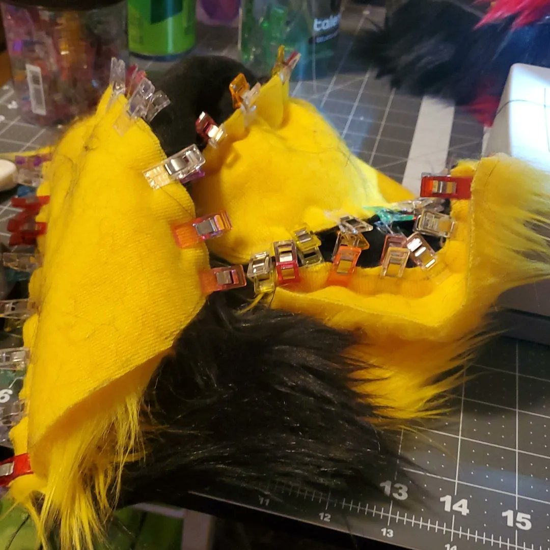 BatsyWatsySuits's tweet photo. โจ๏ธSome work in progressโจ๏ธ
Working on tails, a premade and a personal suit
Also some high quality ferret cuddles to get you through your day
#fursuitwip #fursuitworkinprogress #batsywatsycreations #fursuitmaker #ferret https://t.co/iG49XBw8tX