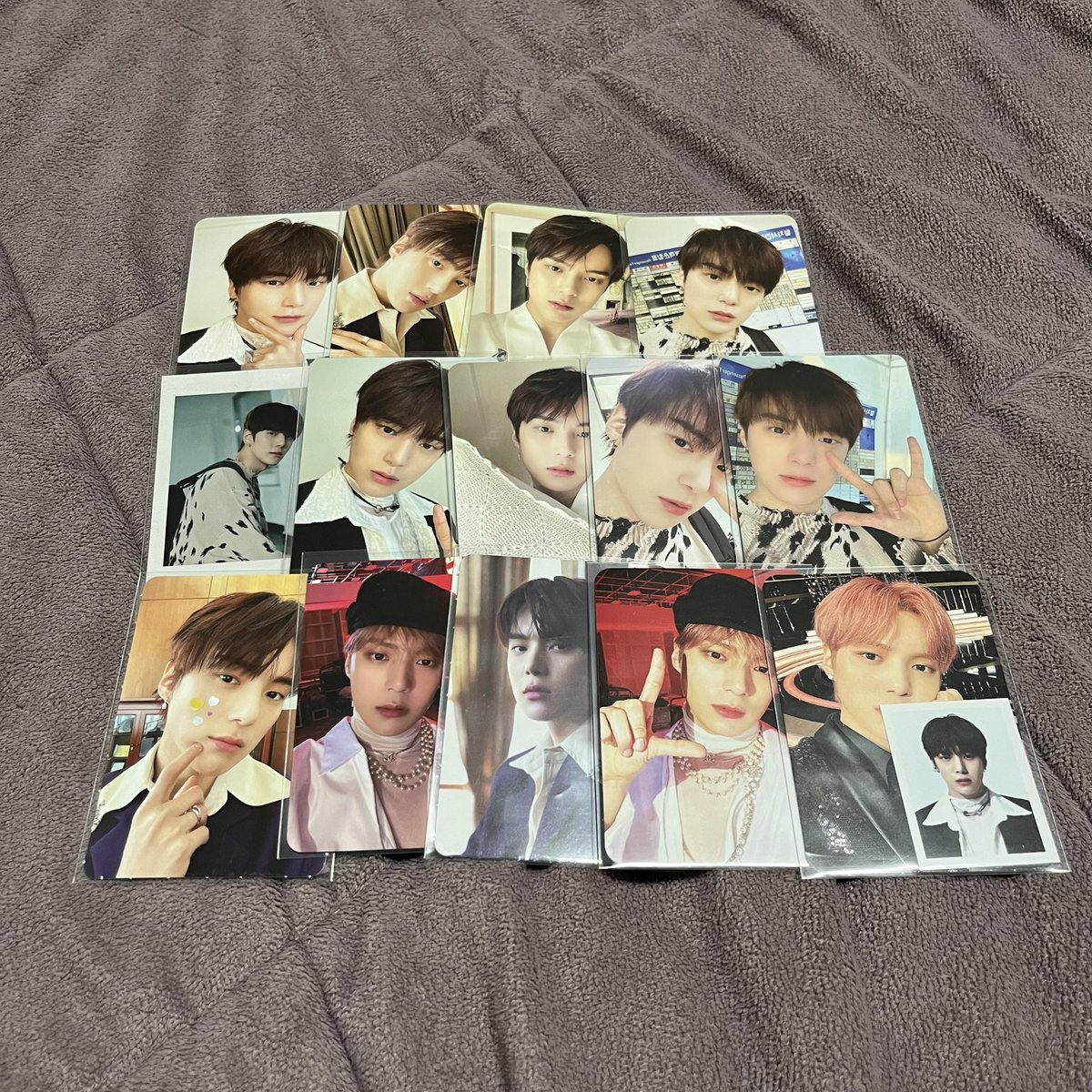 NaRangGuLayHaJa's tweet photo. 몬스타엑스 SHAPE of LOVE 민혁, 기현 포카 일괄 양도
멤버별 일괄 5.0
🧡일괄만 가능/ 개별 문의X
🧡반택or편택만 가능
🧡하자 확인X /인증만 가능
#몬스타엑스 #민혁 #기현 #SHAPEofLOVE #쉡옵럽 #키노 #특전 #미공포 #아이디카드 #양도 #거래 #판매 #폴라로이드 https://t.co/ZKI49ll9zC