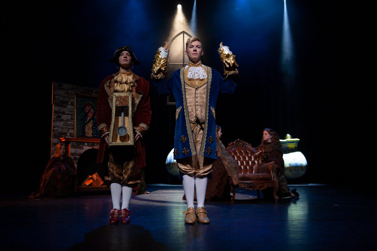 Zien we jou bij 𝗠𝘂𝘀𝗶𝗰𝗮𝗹 𝟮.𝟬 in het seizoen 𝟮𝟬𝟮𝟮/𝟮𝟬𝟮𝟯?🔥
Bekijk ons gehele productieaanbod op: Musical.nl/producties