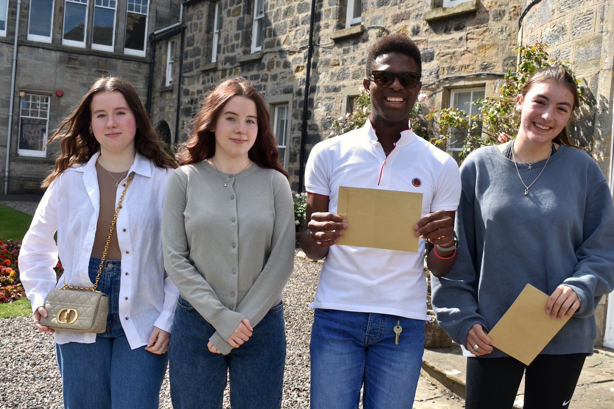 StLeonards_Head's tweet photo. Congratulations to our fantastic first cohort of @iborganization CP students, who received their @pearson BTEC results today - and they were excellent! One very proud school. 👏 #boardingschool #BTECResultsDay2022 #ibcp #allthrough #universitycalls https://t.co/8PKRZhGIUY