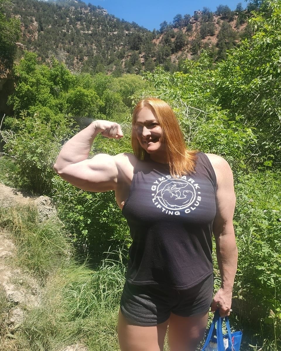 StrongestEver's tweet photo. Do I qualify as a gym shark ???
#strongestever #beccaswanson #swole #mother #momswholift #girlswholift #CONSISTENTpersistence #her #she #gymshark https://t.co/Qtu7wYSpLx