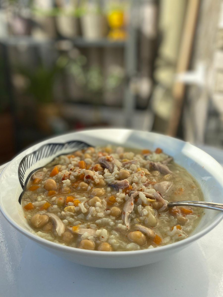 Chicken Kongee 

Yotube Kanalımıza bekliyoruz... 
youtube.com/watch?v=HQvIqL…

#alacati #melihgokcek #Cigli #KONTENJANLARARTSIN