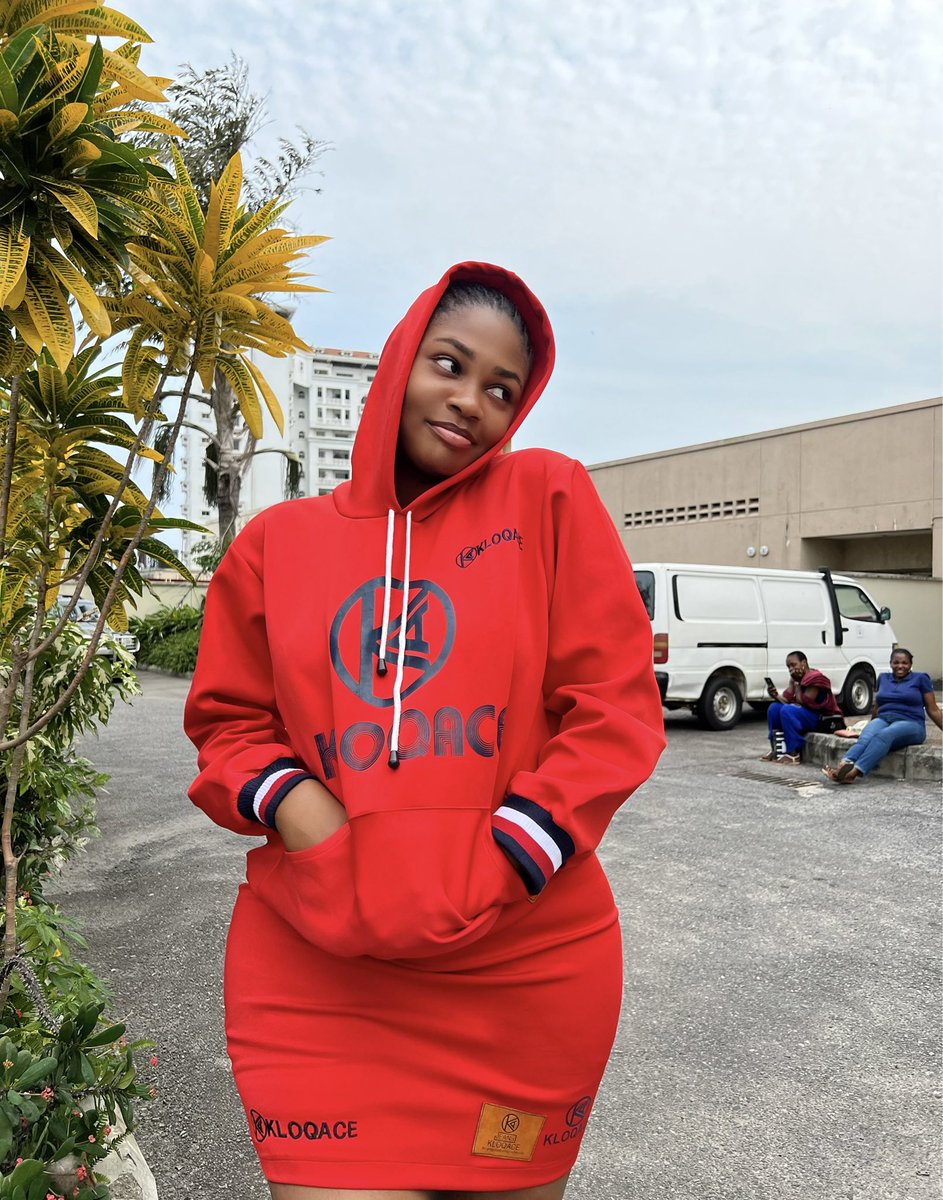 realsophy's tweet image. What is it giving? 🙈

Fit ( instagram.com/kloqace.ng?igs… )