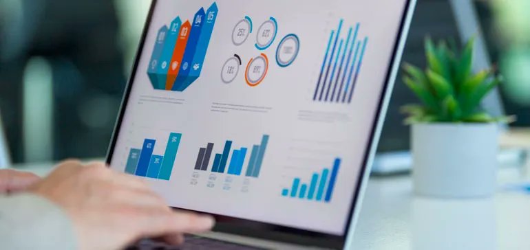 move2thecloud's tweet image. Say goodbye to #custombuiltapps — the vertical #software market is booming bit.ly/3c3ymkJ