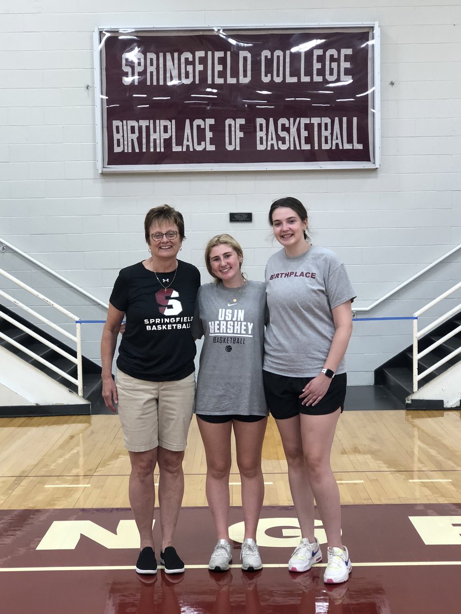 Had a great time getting to see Springfield! And thank you Coach Graves and @coachcaroleep for showing me around!! <a href="/SCWBB/">Springfield College Women’s Basketball</a> <a href="/MTEliteDucks/">MT Elite Ducks</a> <a href="/AllieScarpa/">Allie</a> <a href="/mdell74/">Matt DellaBarba</a> <a href="/TimLopes9/">Coach Tim Lopes</a>