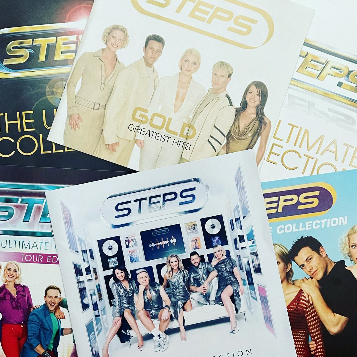 KennyMac94's tweet photo. Greatest Hits
#Steps #Steps25 #PlatinumCollection #StepsPlatinumCollection #25YearsOfSteps https://t.co/NhJS8GhAcg