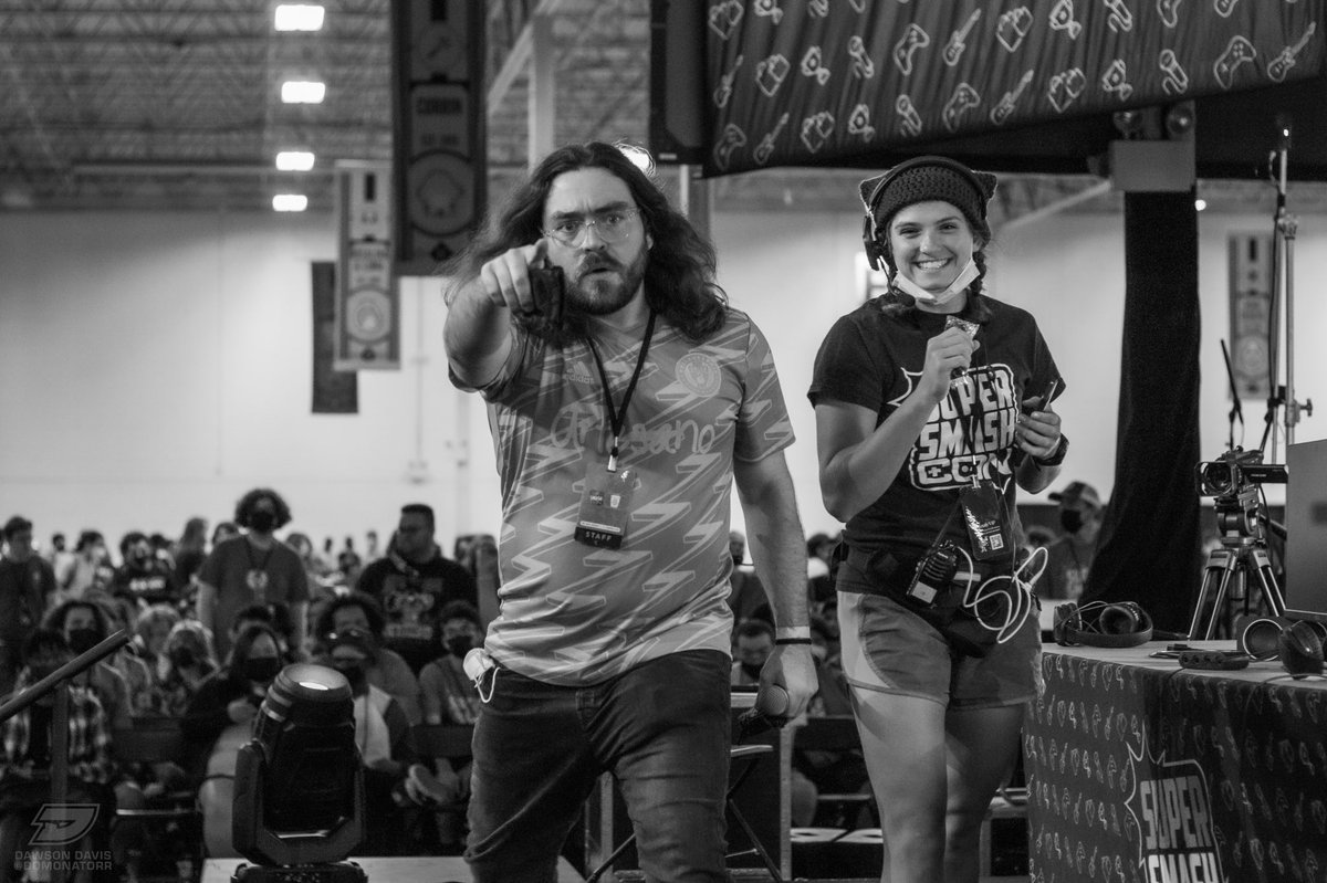 DomoNatorr's tweet photo. Keeping the crowd ALIVE!

@StutheAnnouncer &amp; @celineeebbb https://t.co/U3SNlwymlT