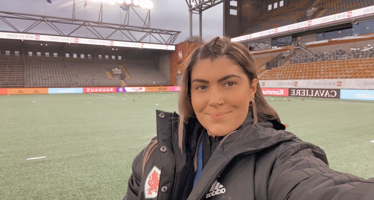 After a year of working with an unreal group of players and staff with the WU17’s, and the competitions department, my time at the FAW has come to an end.
I am so grateful for the experiences and opportunities I have gained along the way.
Diolch Yn Fawr Iawn Cymru🏴󠁧󠁢󠁷󠁬󠁳󠁿❤️