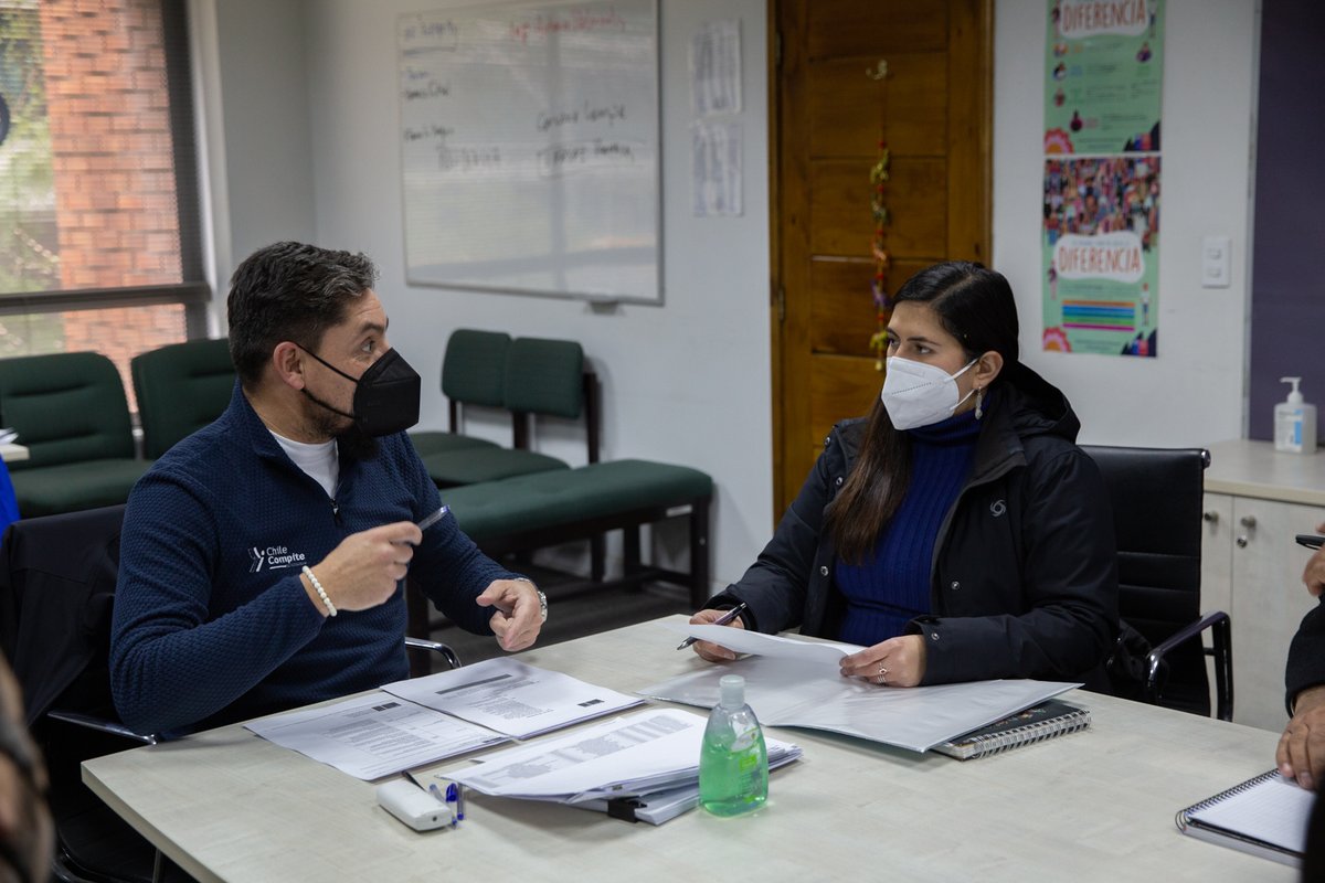 🔵 Ayer nos reunimos con <a href="/LuisOliva_G/">Luis Oliva González</a>, director del Regional Metropolitano del Instituto Nacional de Deportes (<a href="/INDChileOficial/">IND Chile 🇨🇱</a>), para coordinar nuestro trabajo en conjunto. 

¡Seguimos trabajando para traer más deporte a nuestra comuna!

#QuintaNormalMejor