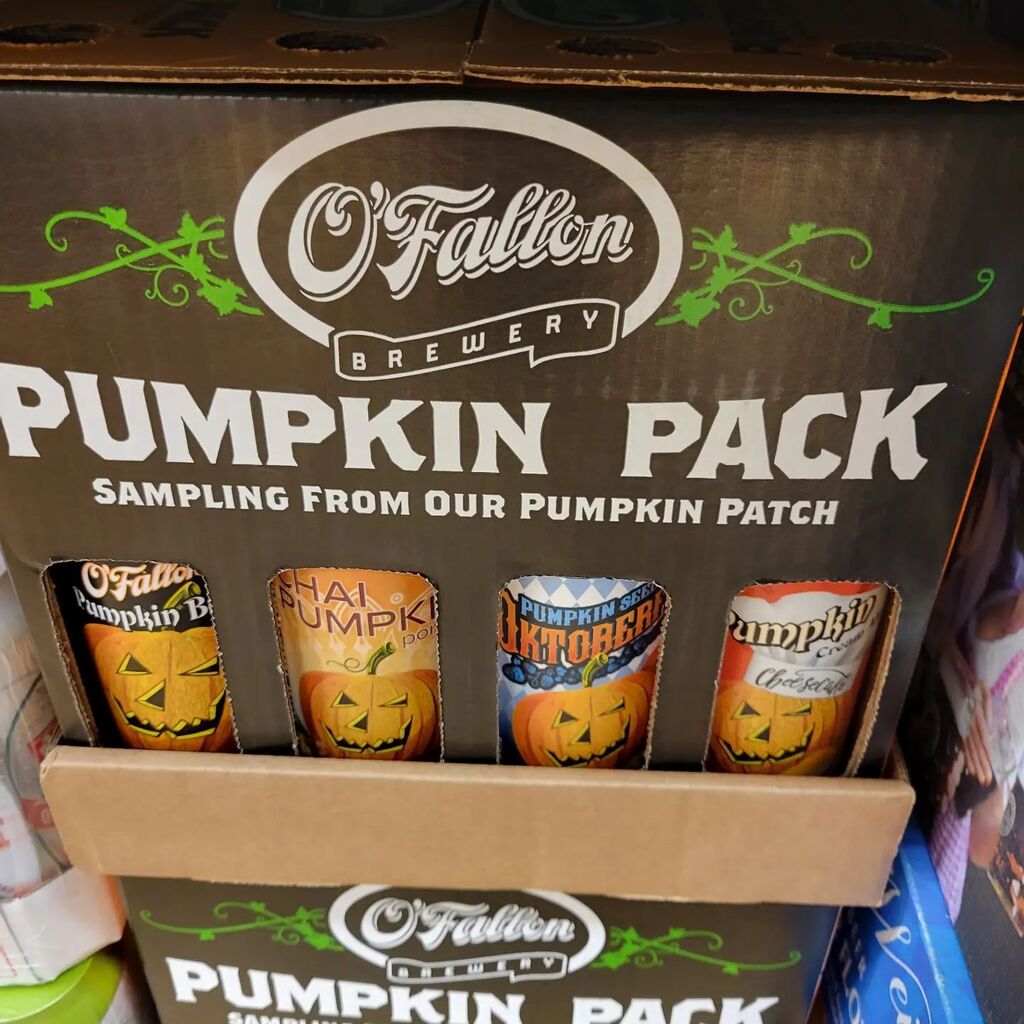 HOSiebecker's tweet photo. Just a little ahead of Starbucks, pumpkin beer season is here! https://t.co/pl7s31yZjZ https://t.co/SamVc6KAsd