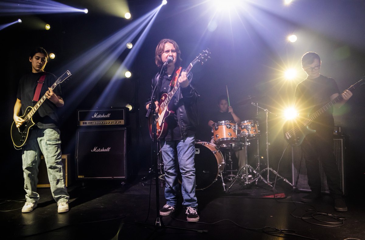 SORVaBeach's tweet photo. At School of Rock students of all ages learn how to conquer the stage! Contact us today to reserve your spot this fall. Lesson times and groups are filling fast! https://t.co/6defulhCgo