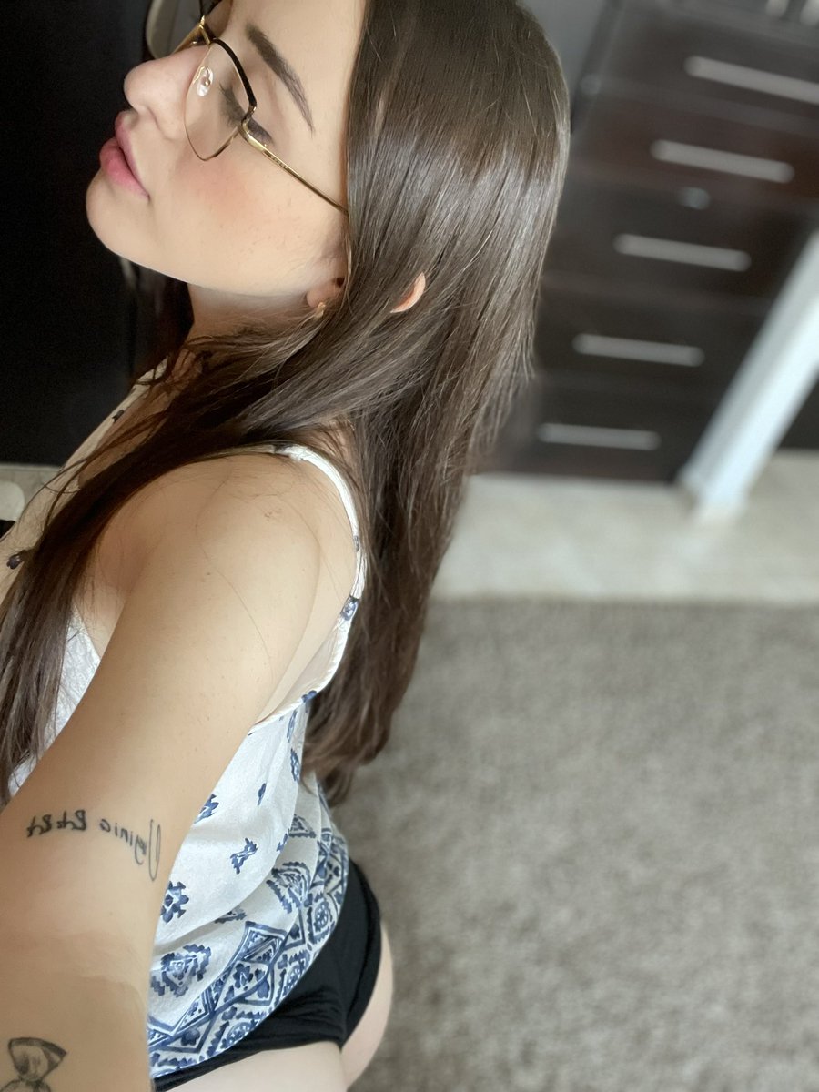 EscarlethPal1's tweet photo. Adivinen qué voy a abrir???? https://t.co/vOd8Z9j2RP