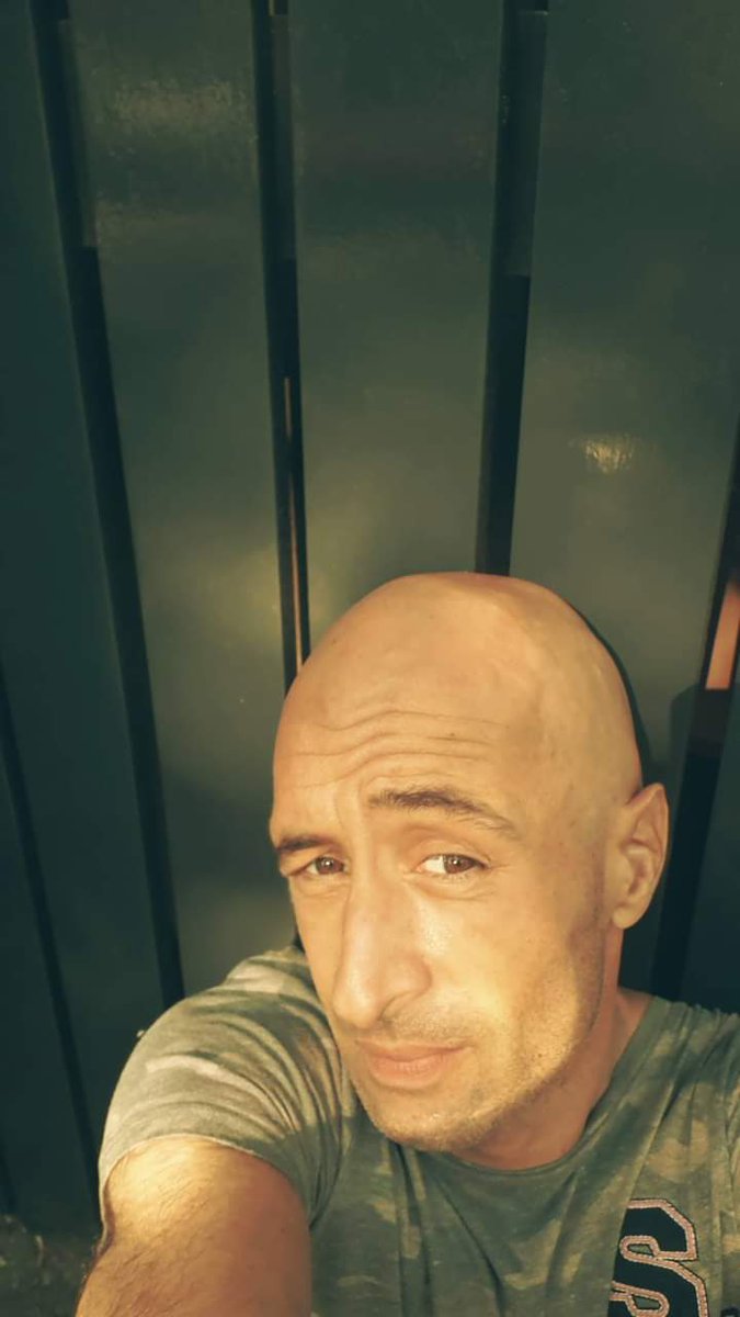 Pfffff .wie is die gast joh😇🤭