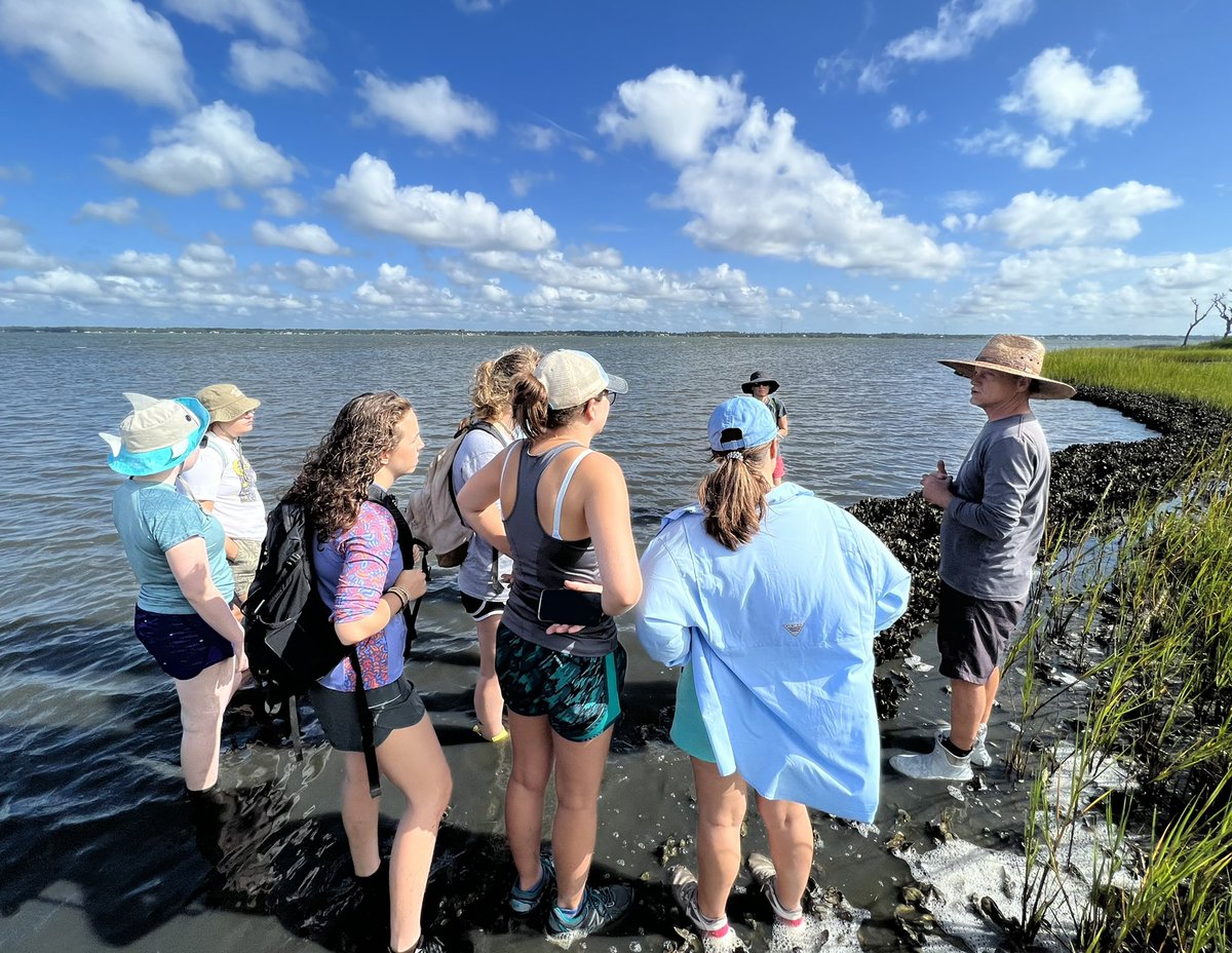 Happy to TA this fall for several field site courses here at <a href="/UNCims/">UNC IMS</a>, where a typical workday includes a tour of local living shorelines from our in-house experts Dr. Johanna Rosman and Dr. Niels Lindquist. Not a bad gig…
