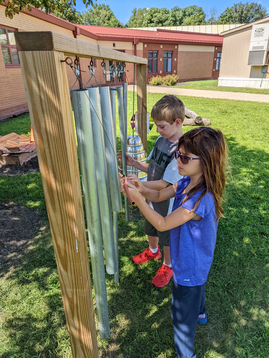 Took a mindful moment today after our testing was finished. This space still makes my 💖 happy. <a href="/HRErockets/">Hoosier Road Elem</a> <a href="/Daniel1Teach/">Brooke Daniel</a> <a href="/hsefoundation/">Hamilton Southeastern Education Foundation</a>