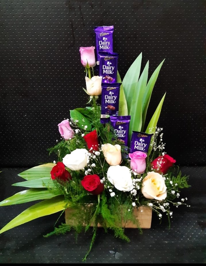 Rigagift's tweet photo. Send beautiful fresh flowers bouquet to your loved ones by Riga Gift 

To place your order, visit: https://t.co/rVvRm3U0gc  or call on 9867782409

#flowers #florist #bouquet #floral #flowerdeliveryaltadena #beautiful #USA https://t.co/juHPt2Bb4p