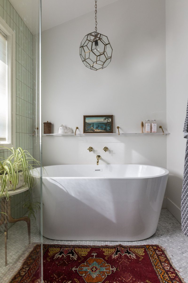 AnnetteTandeR's tweet photo. Transform the floors in your bathroom with one of these #flooring ideas. #homeimprovement  https://t.co/drveZnMREO https://t.co/LkeXNsvAYx